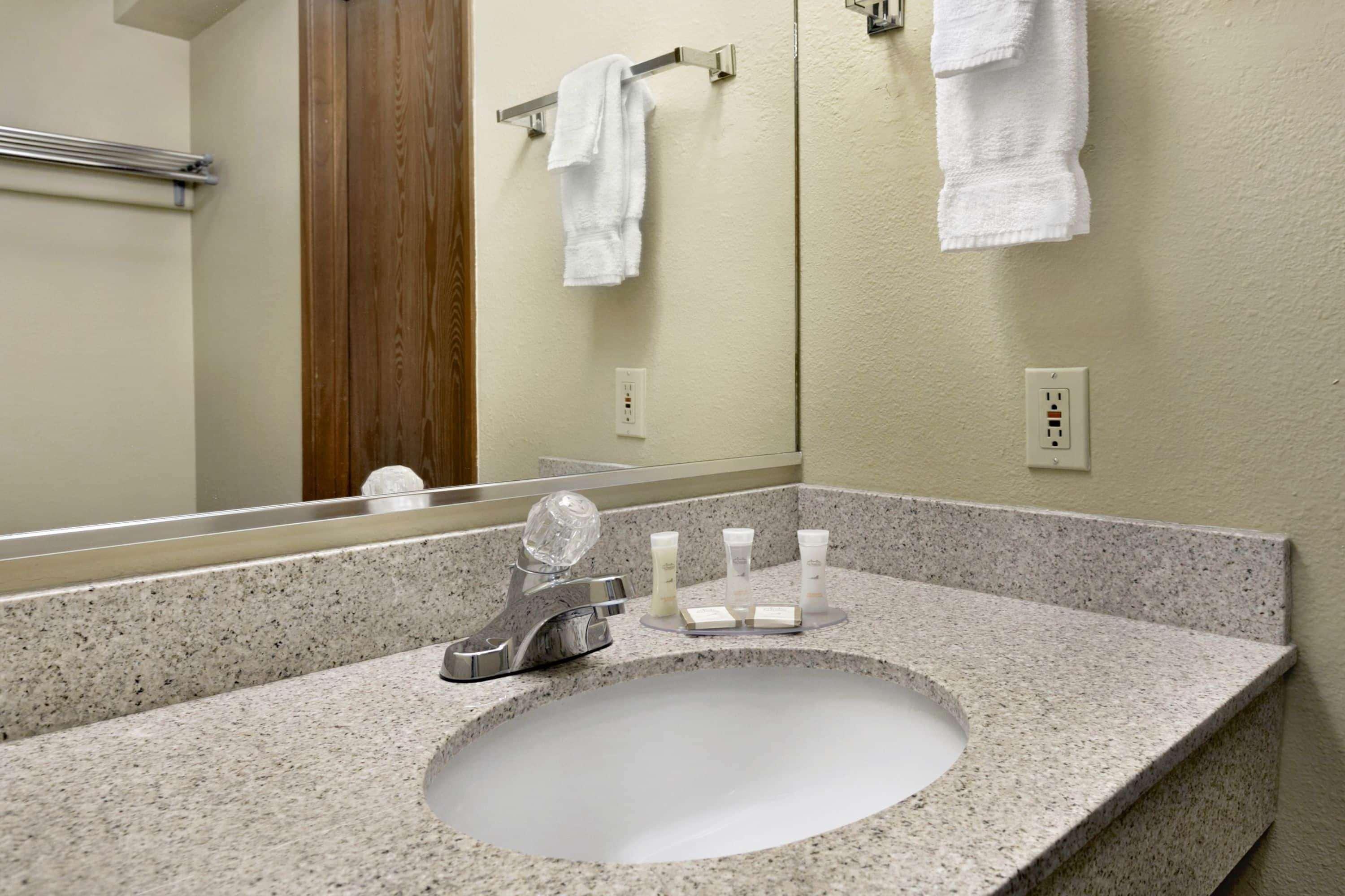 South Tacoma Suites Zewnętrze zdjęcie
