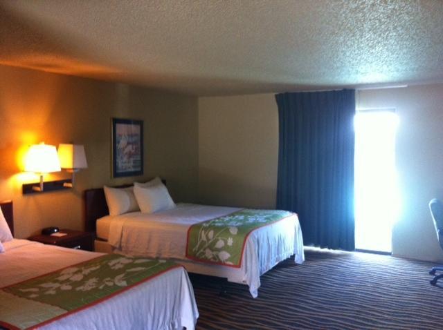 South Tacoma Suites Pokój zdjęcie